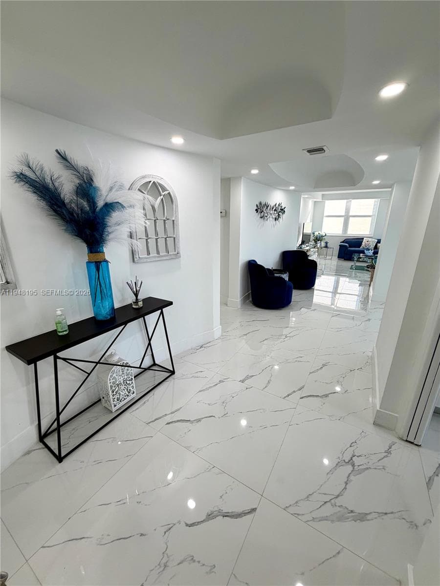 1920 S Ocean Dr #5A 5