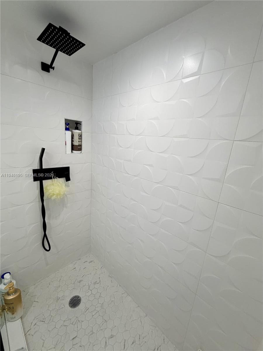 1920 S Ocean Dr #5A 12