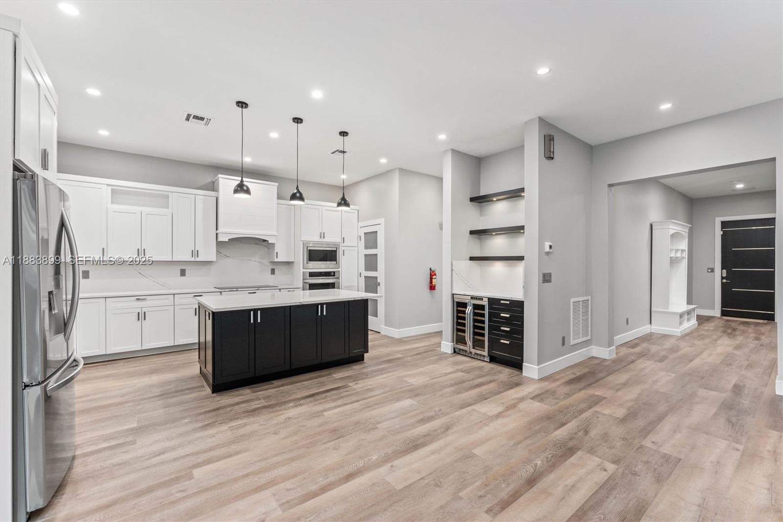 2431 NE 20th Ave 5